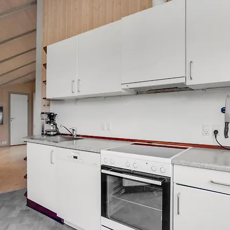 Vakantiehuis 3 Bedroom Cozy In *